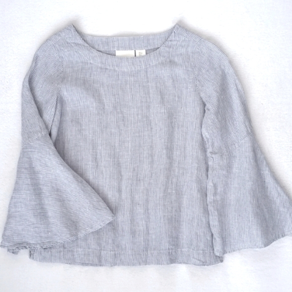 Cynthia Rowley Tops - Cynthia Rowley 100% Linen Blue & White Pinstripe Bell Sleeve Top M